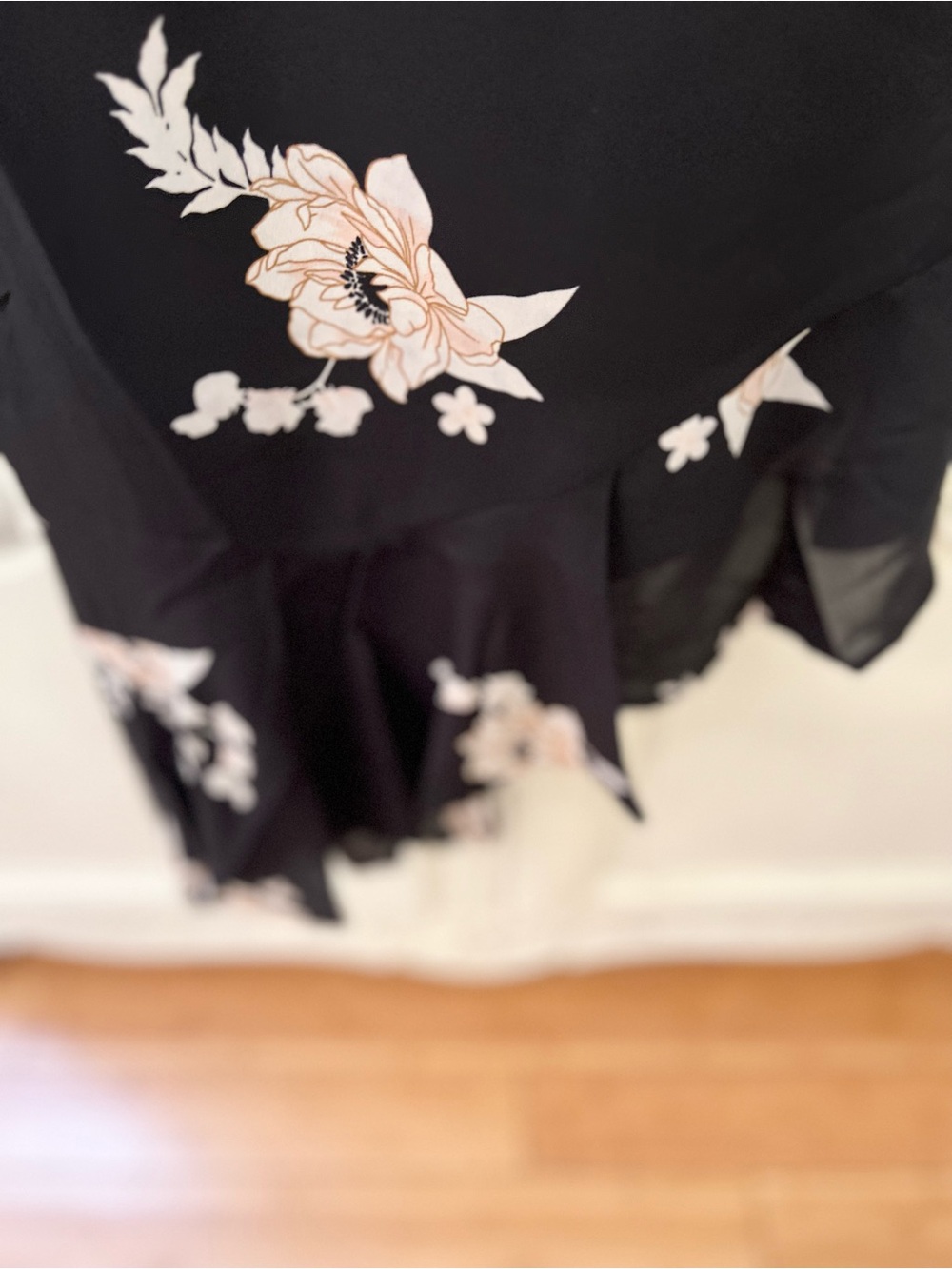 Lulu's Black Asymmetrical Slip Dress Blush Floral Print Size S NWT - Picture 4 of 10